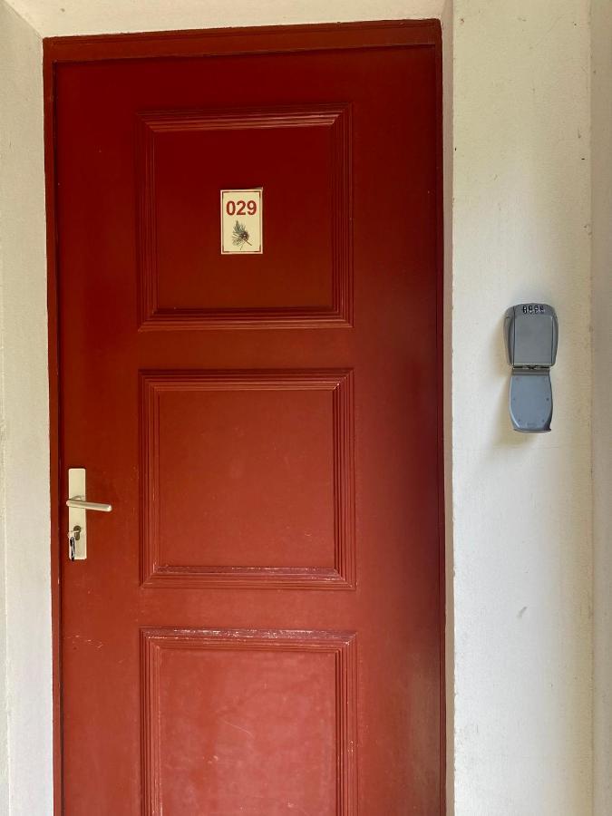Appartement En Residence Pierre Et Vacance Au Golf بيسكاروس المظهر الخارجي الصورة